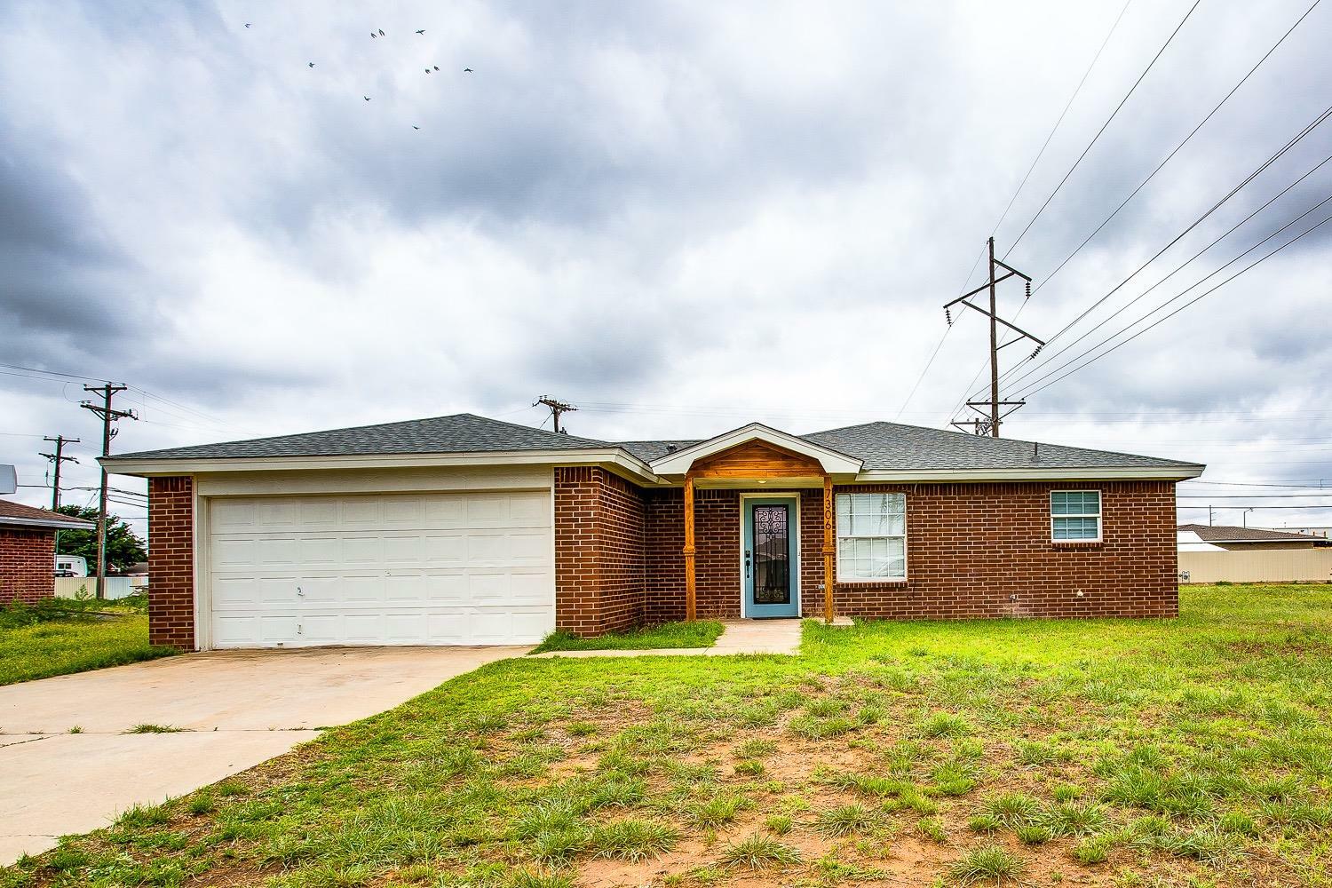 Property Photo:  7306 Hickory Avenue  TX 79404 