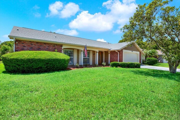 Property Photo: 12309 Northwinder Row FL 34667