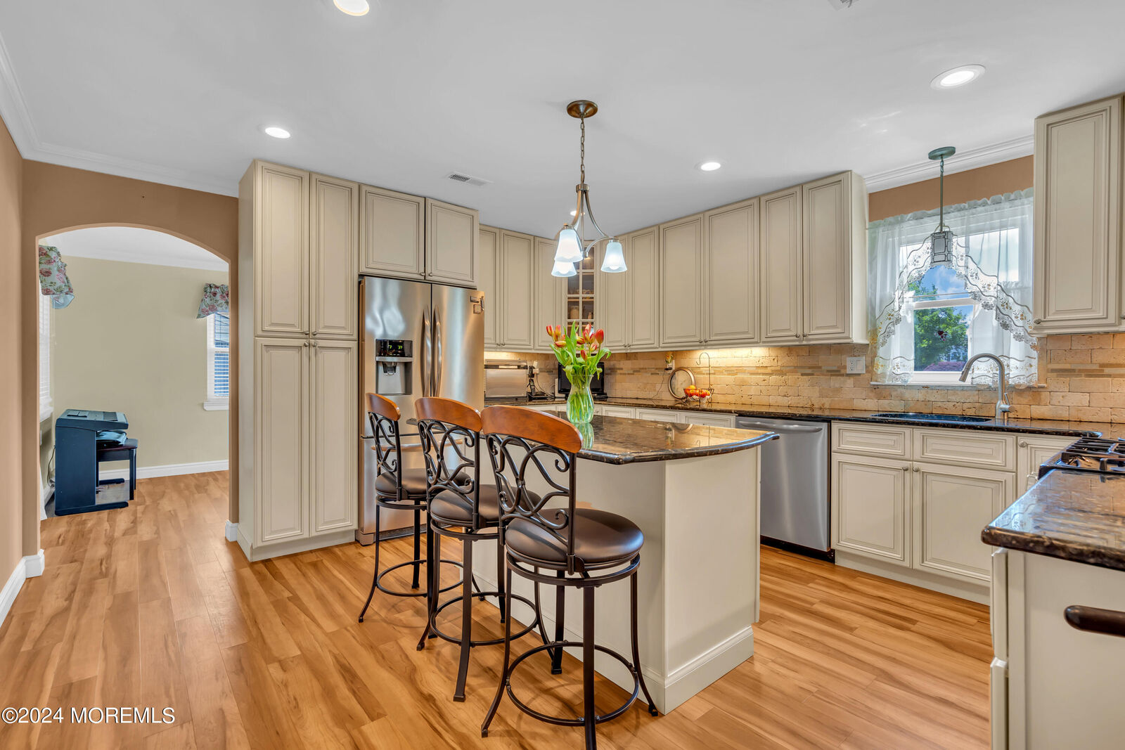 Property Photo:  9 Red Hill Road  NJ 08759 