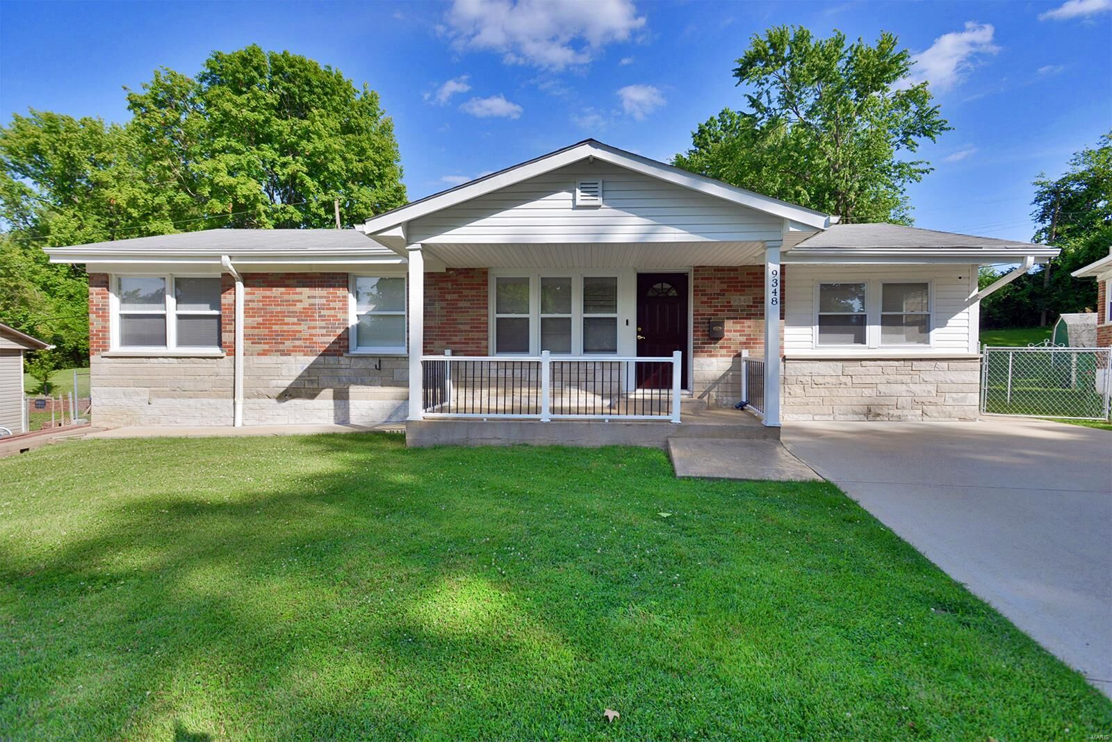 Property Photo: 9348 Forman Road MO 63123