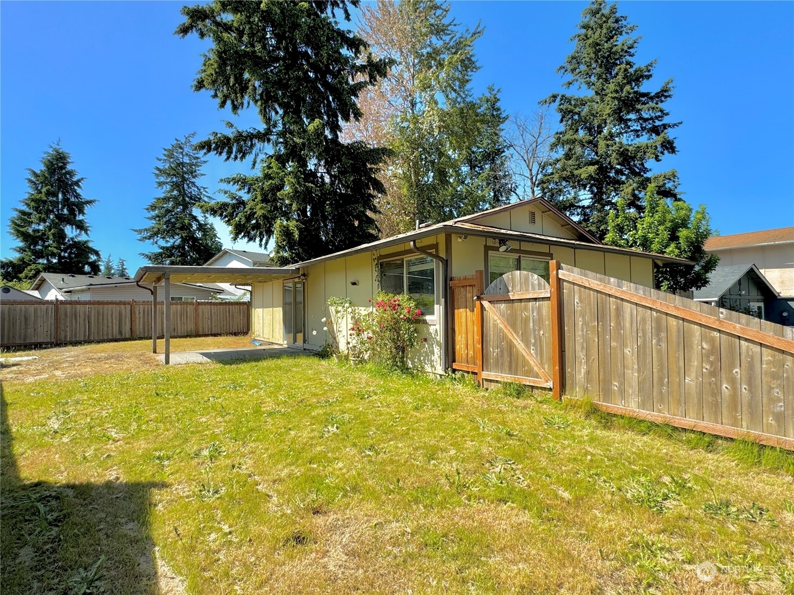 Property Photo:  11830 SE 318th Place  WA 98092 