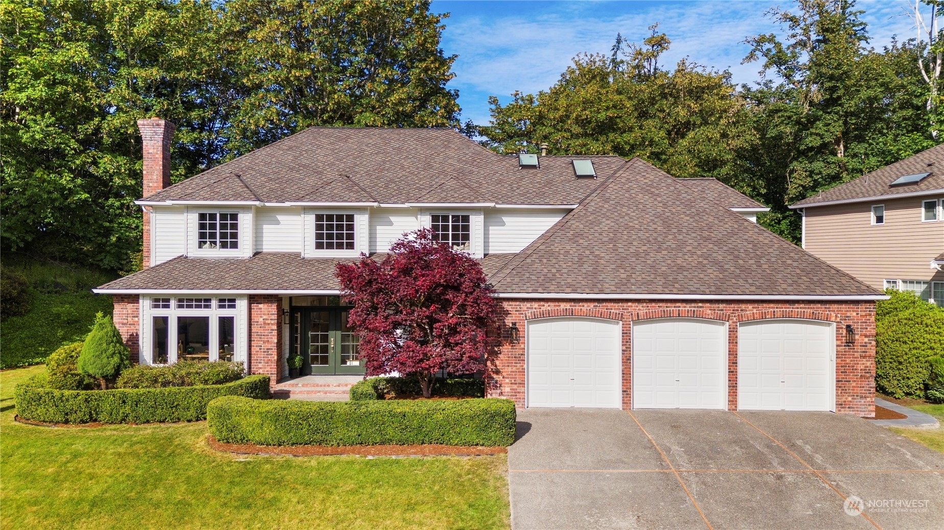 Property Photo: 4528 194th Way NE WA 98074