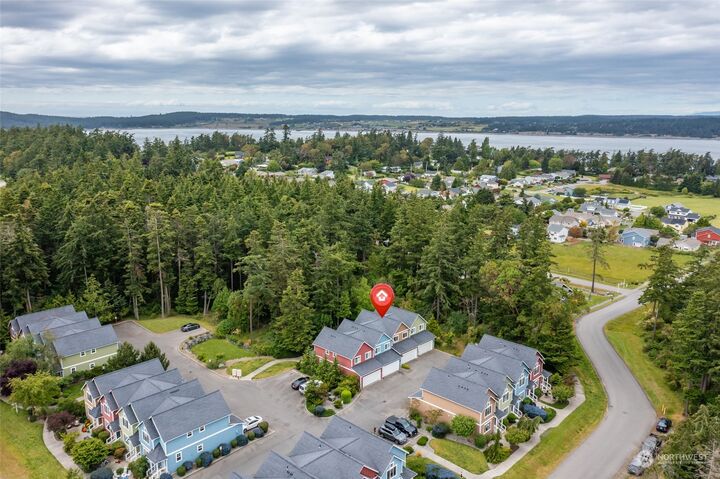 Property Photo:  220 NW 1st Street  WA 98239 