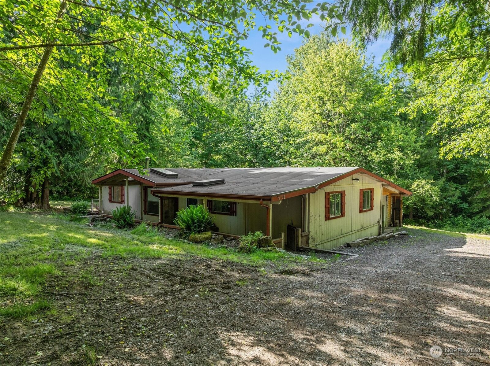 Property Photo: 28408 SE 43rd Street WA 98024