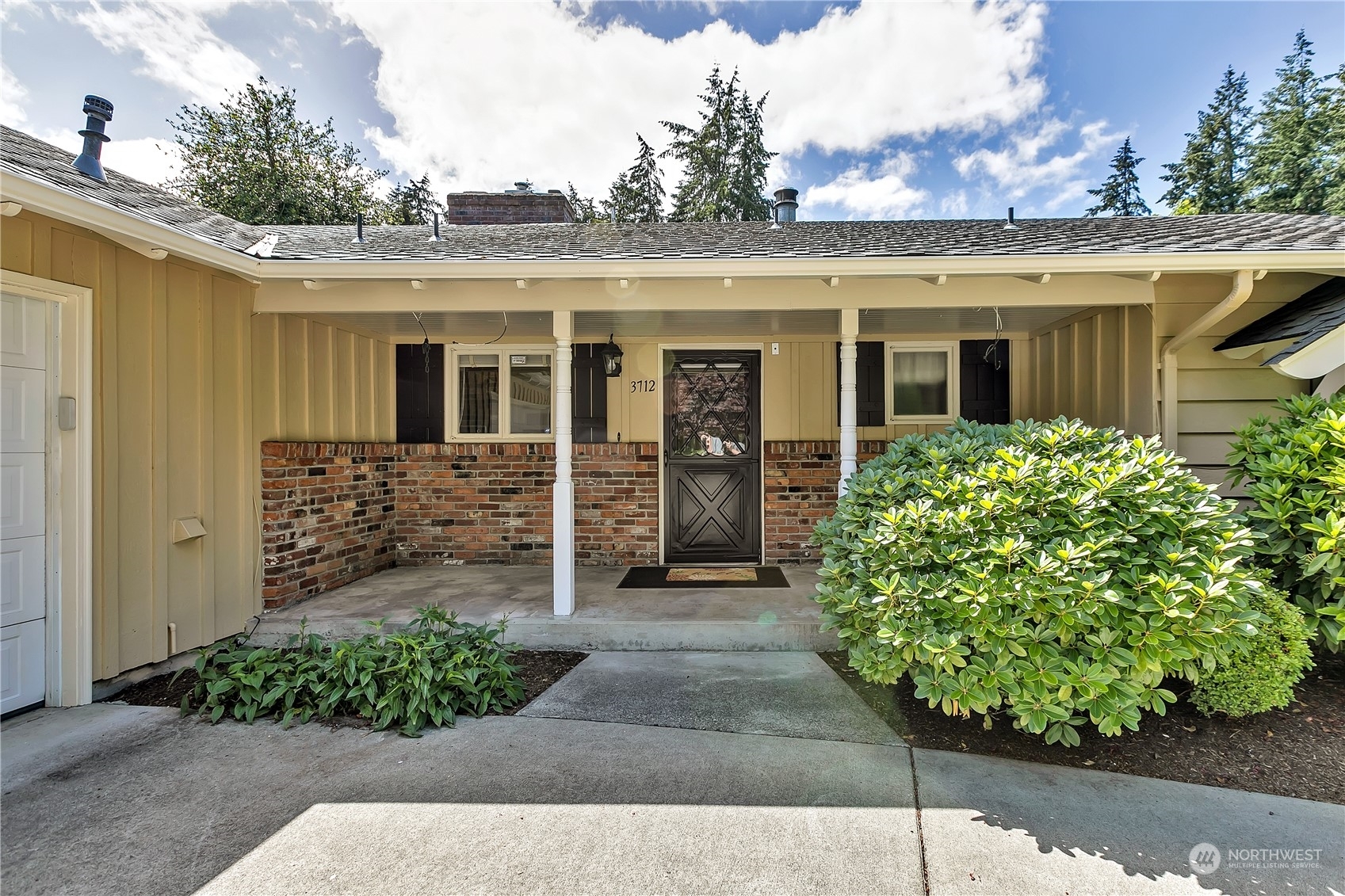 Property Photo: 3712 70th Avenue W WA 98466