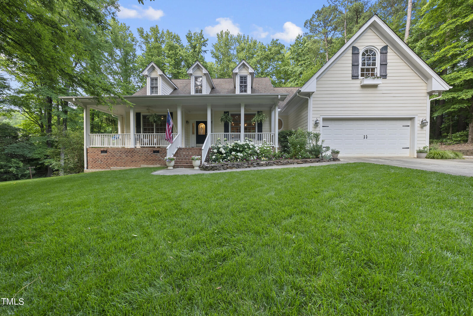 Property Photo: 568 Timberknoll Lane NC 27587