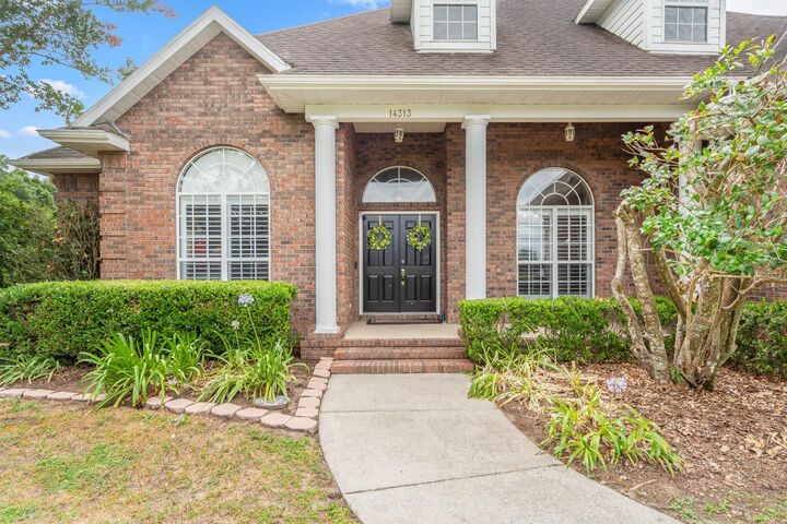 Property Photo: 14313 NW 60th Avenue FL 32615