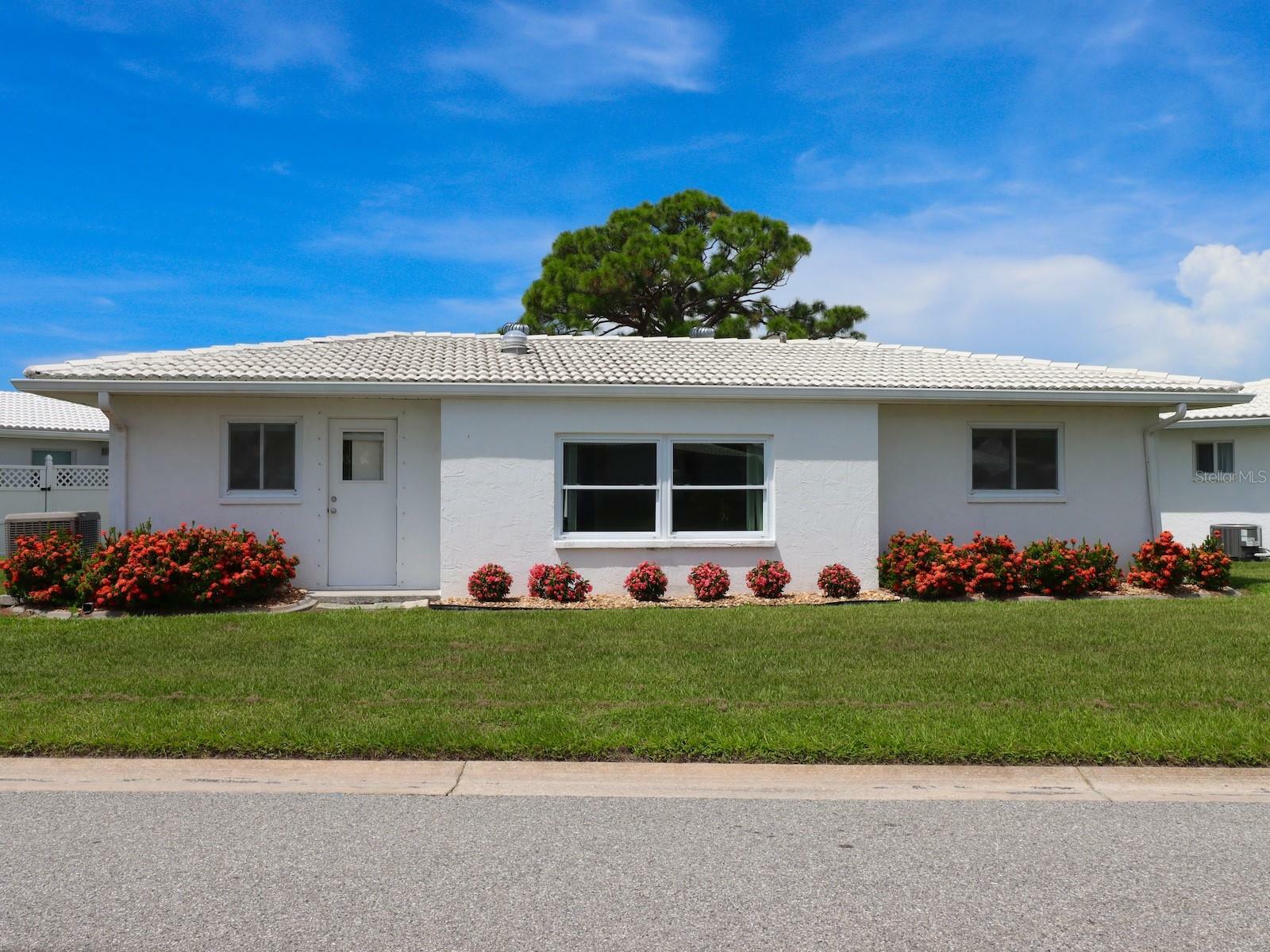 Property Photo:  334 Circlewood Drive E3-2  FL 34293 