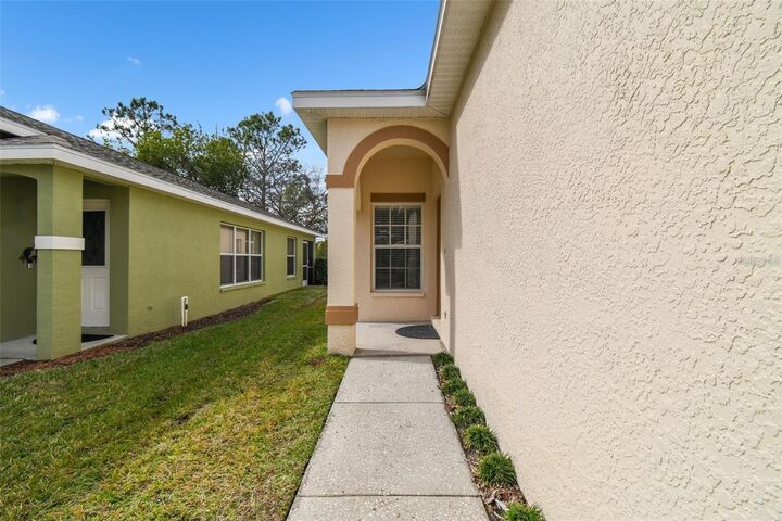 Property Photo:  3215 Banyan Hill Lane  FL 34639 