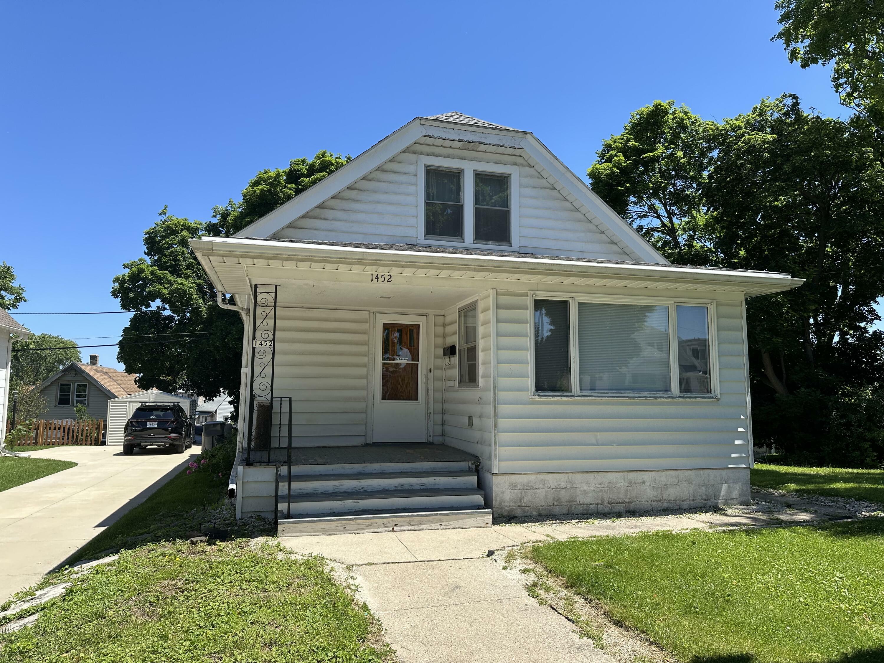 Property Photo:  1452 S 52nd St  WI 53214 