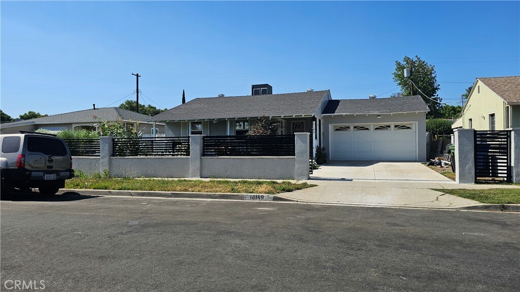 Property Photo:  18149 Lull Street  CA 91335 