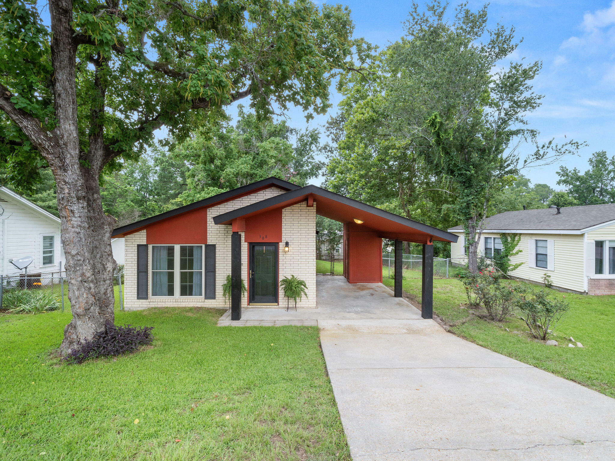 Property Photo:  308 Belview Rd  LA 71446 