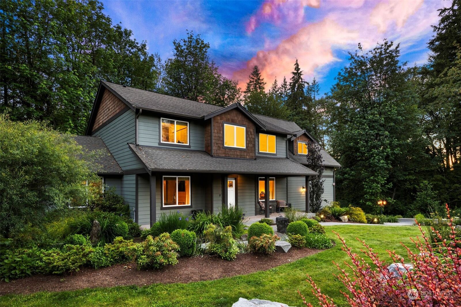 Property Photo: 13616 Broadway Avenue WA 98296