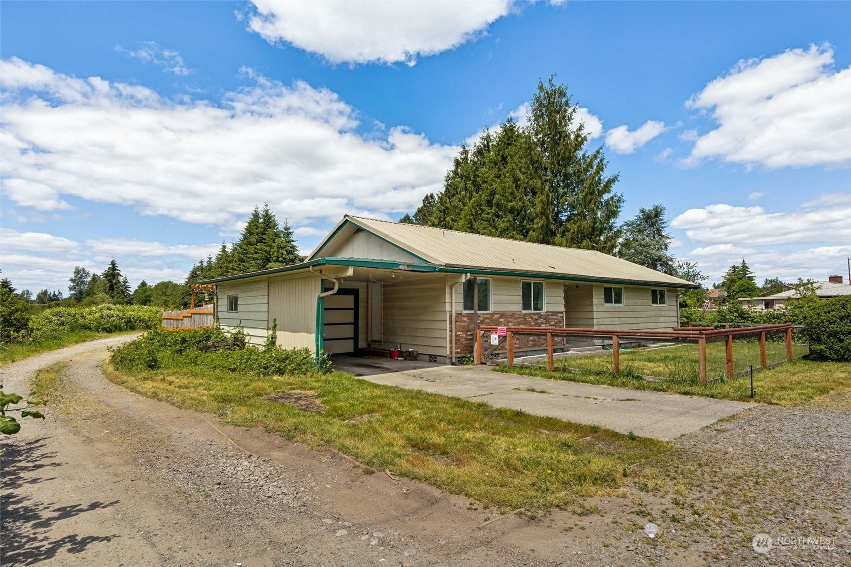 Property Photo:  1523 N Pearl Street  WA 98531 