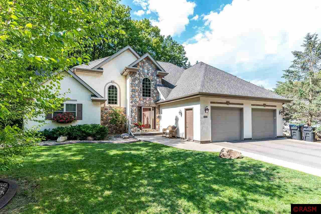 Property Photo:  121 Bartholomew Lane  MN 56001 