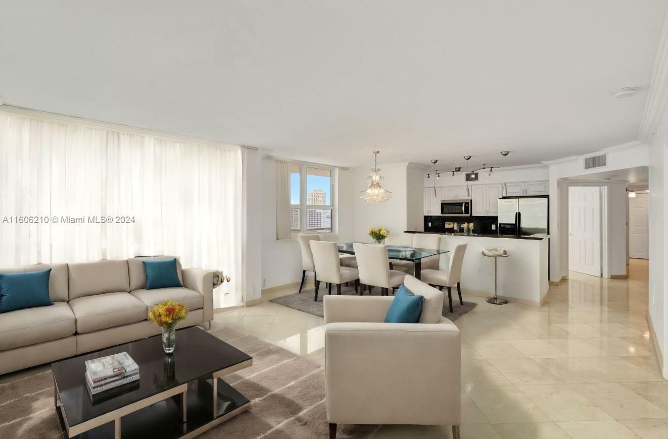 Property Photo:  1155 Brickell Bay Dr 1802  FL 33131 