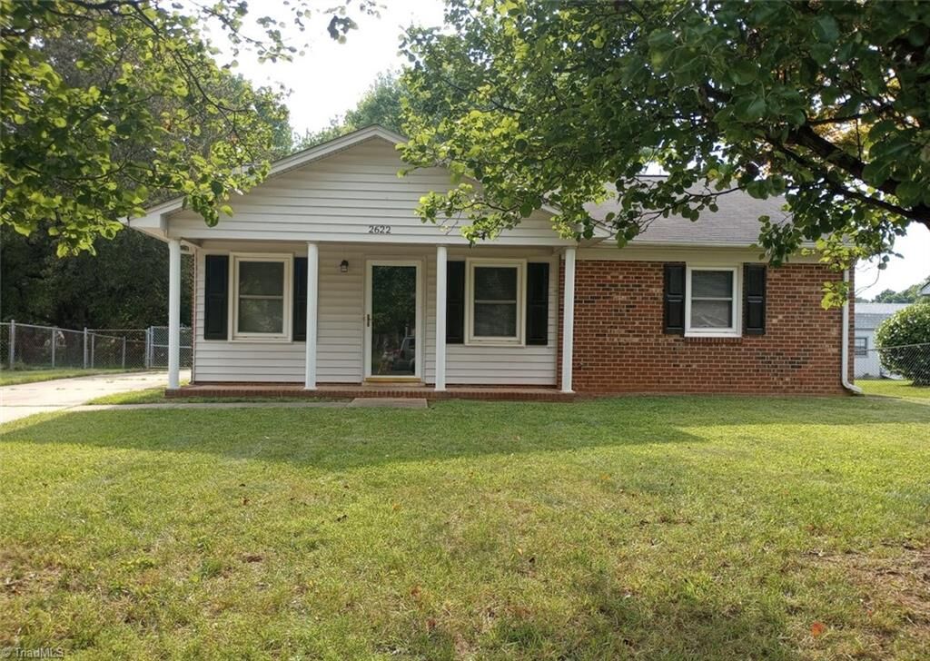 Property Photo:  2622 Hillway Drive  NC 27407 