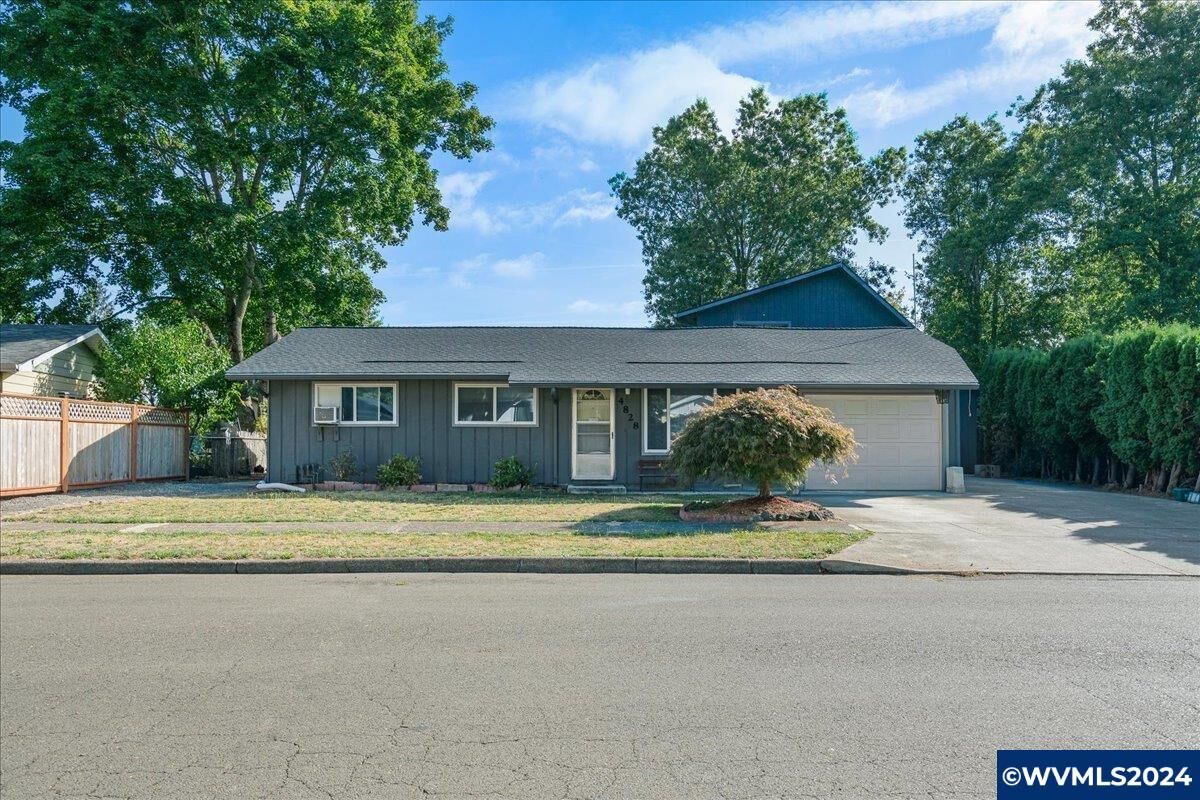 Property Photo:  4828 13th Av NE  OR 97303 