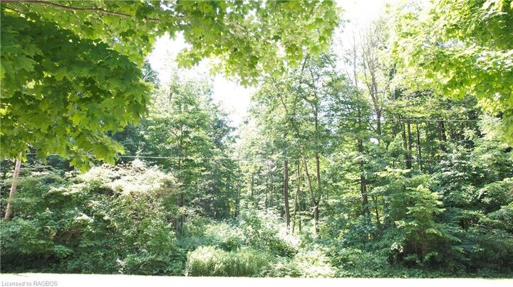 Property Photo:  40 Maple Creek Drive  ON N0G 2V0 