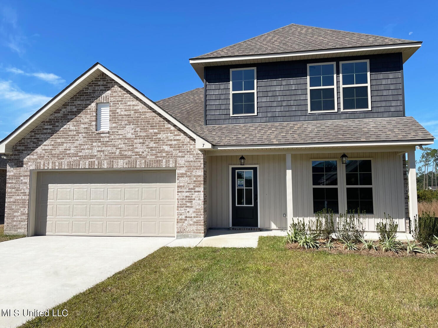 Property Photo: 7 Bear Point Way MS 39560