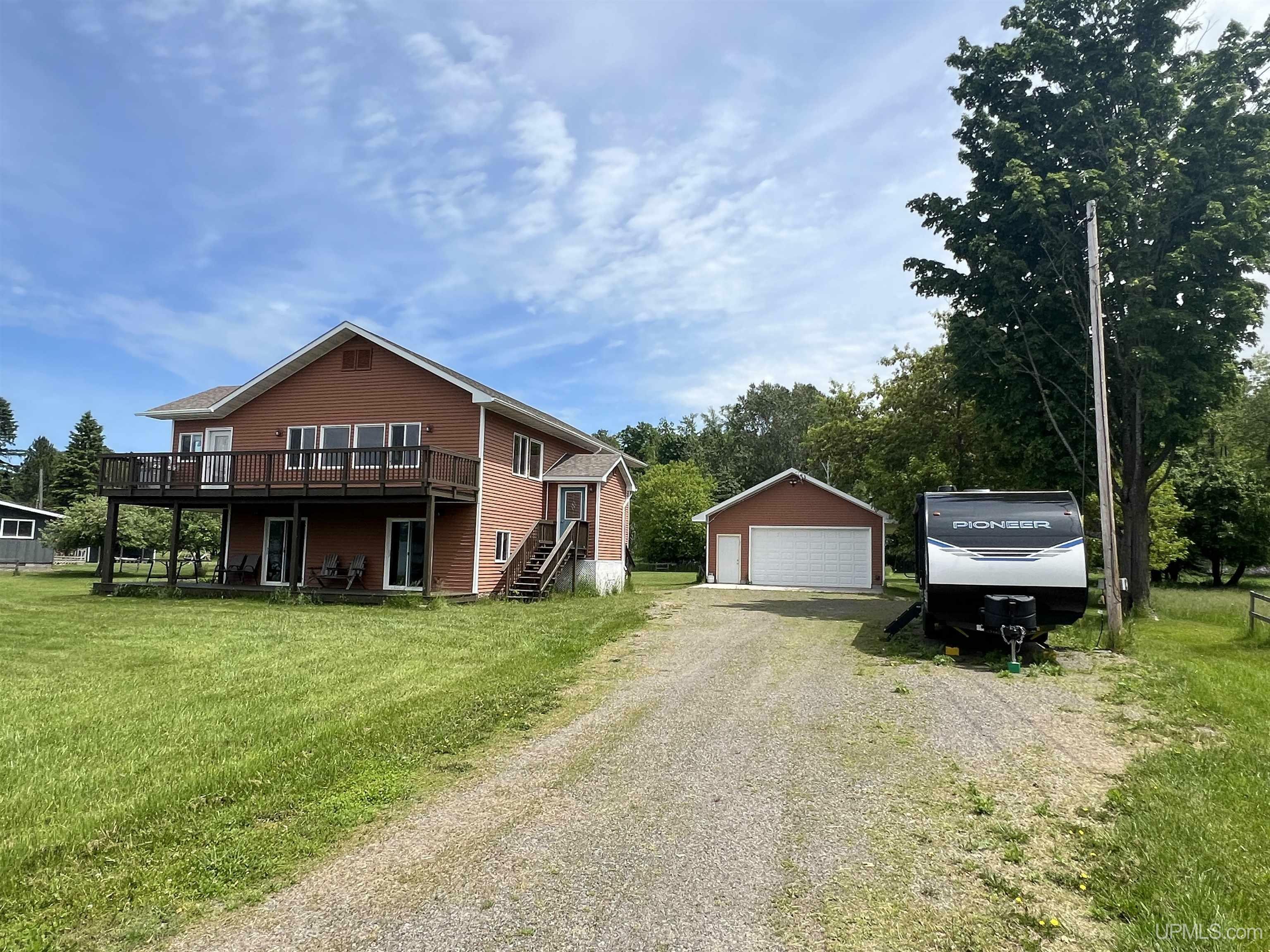 Property Photo: 931 Bayshore Road MI 49946-9030