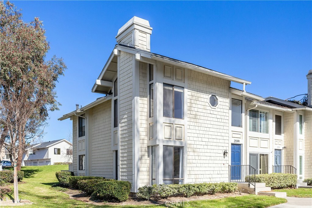 Property Photo: 25591 Paseo La Vista #77 CA 92677