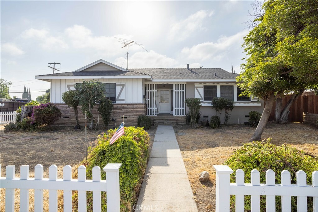 Property Photo:  10878 Balboa Boulevard  CA 91344 