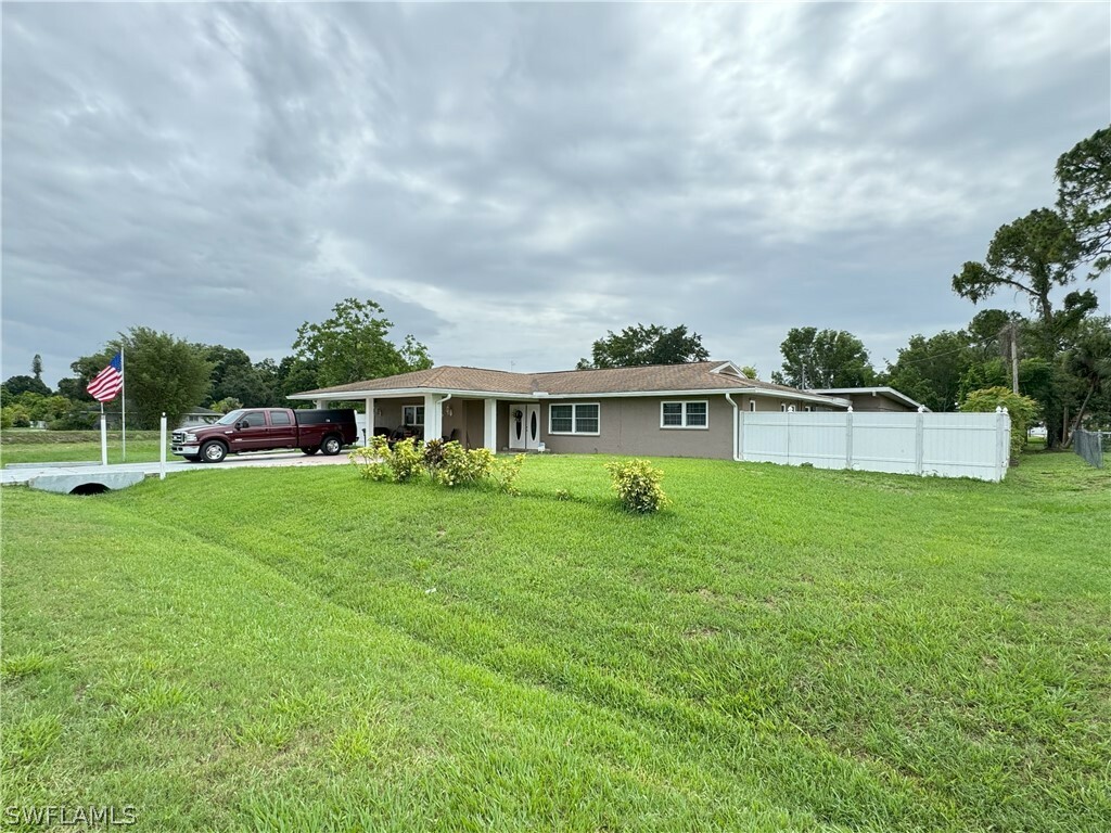 Property Photo:  120 Greenwood Avenue  FL 33936 