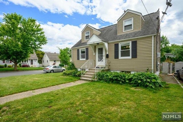 Property Photo:  3 Myron Street  NJ 07014 