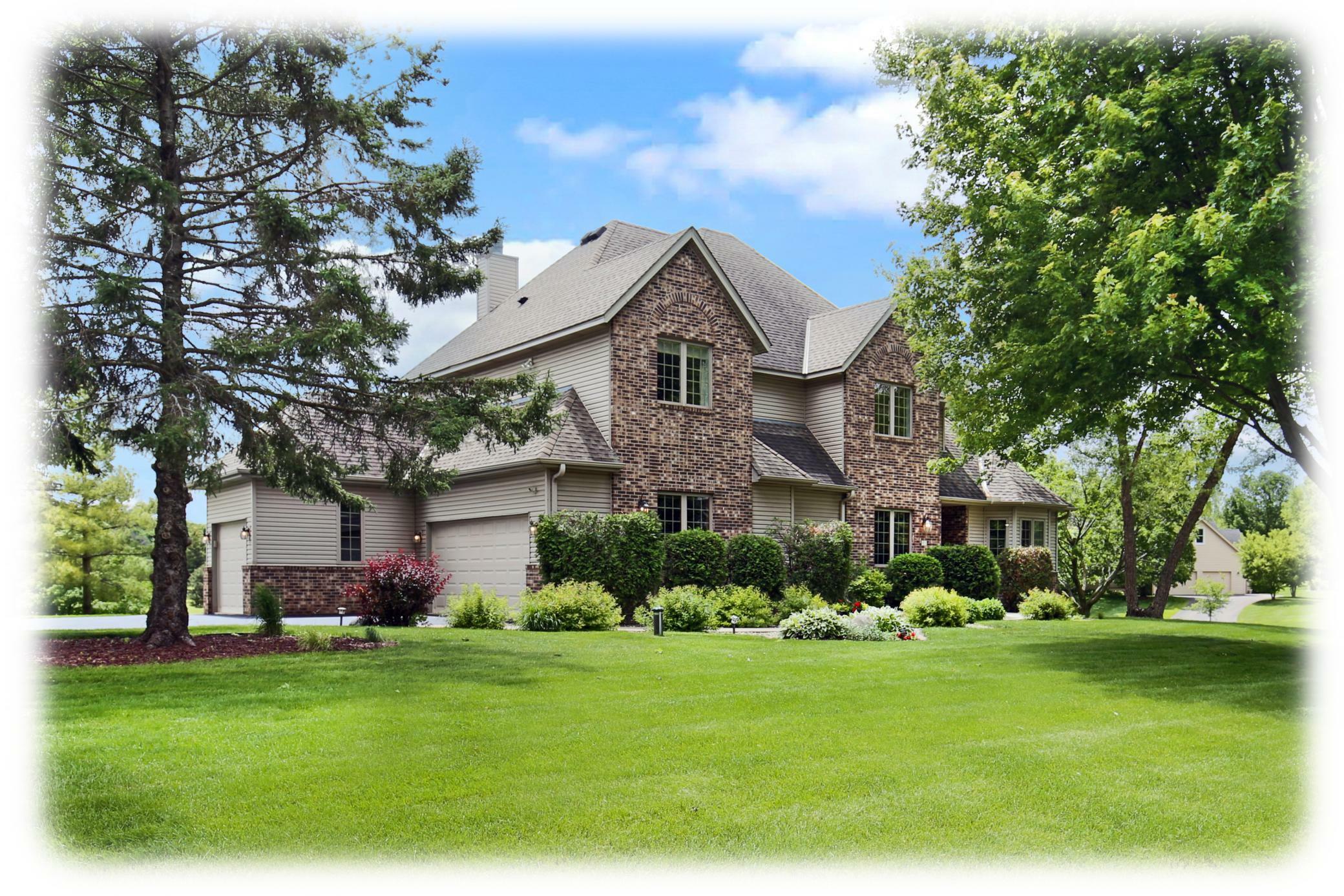 Property Photo: 85 Fairway Ridge Court MN 55364