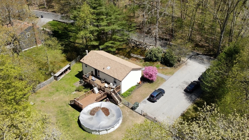 Property Photo:  182 Ramshorn Rd  MA 01507 