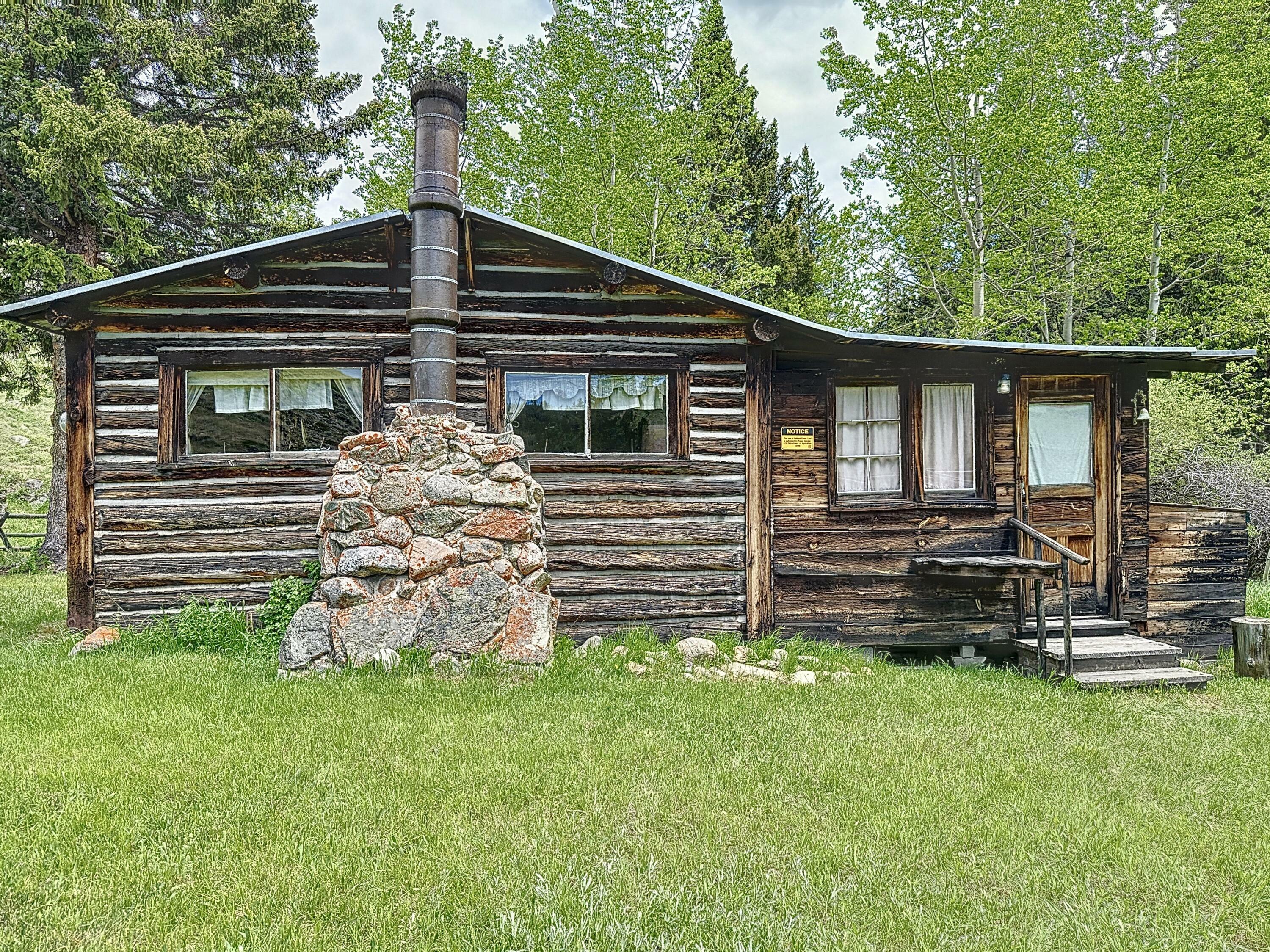 Property Photo:  66 Fs Road 389  WY 82834 