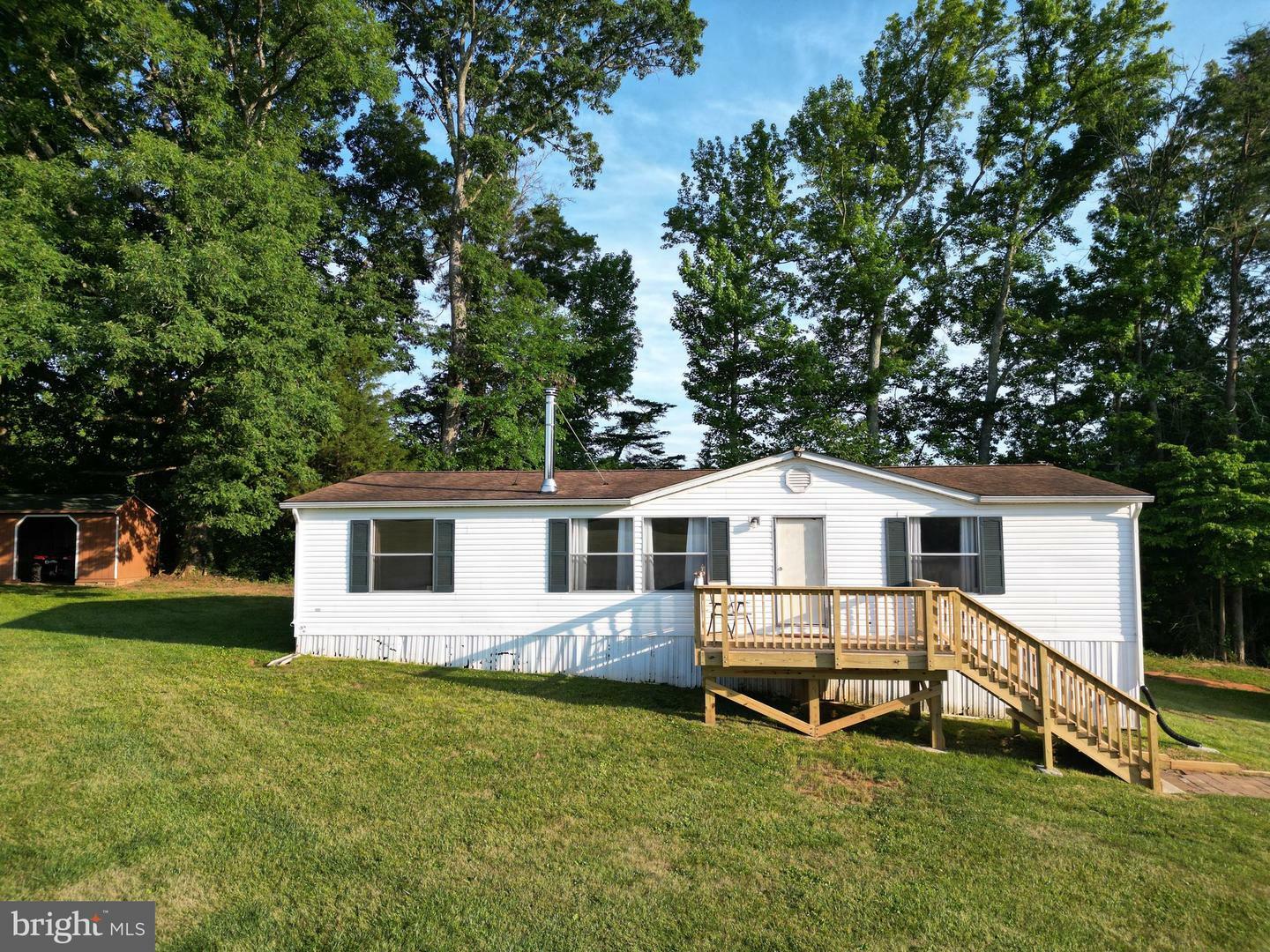 Property Photo:  3219 Danbury Circle  VA 22551 