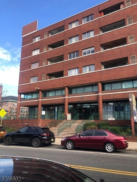 Property Photo: 41 Wilson Ave B6 NJ 07105