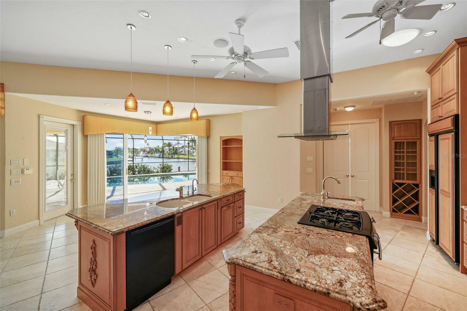 Property Photo:  3629 Bonaire Court  FL 33950 