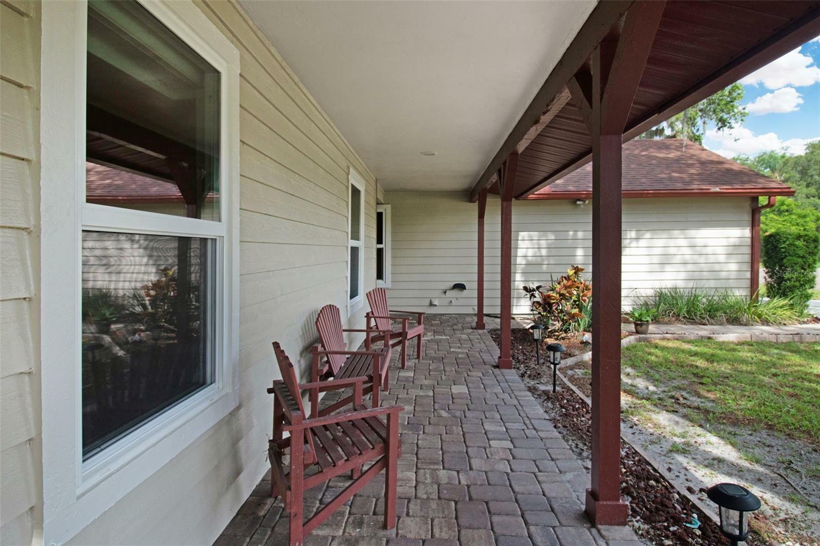 Property Photo: 705 Brinton Court FL 33511