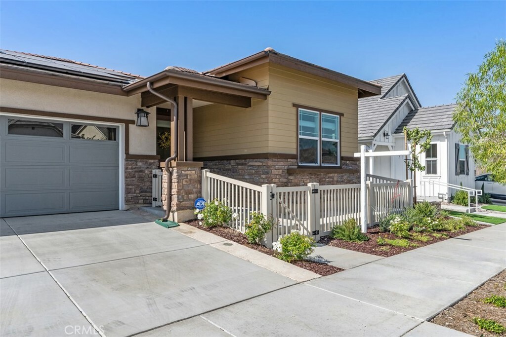 Property Photo:  32078 Hyacinth Way  CA 92591 