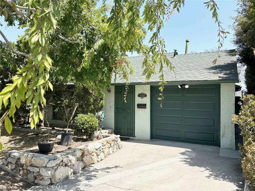 Property Photo:  14506 Cordary Avenue  CA 90250 