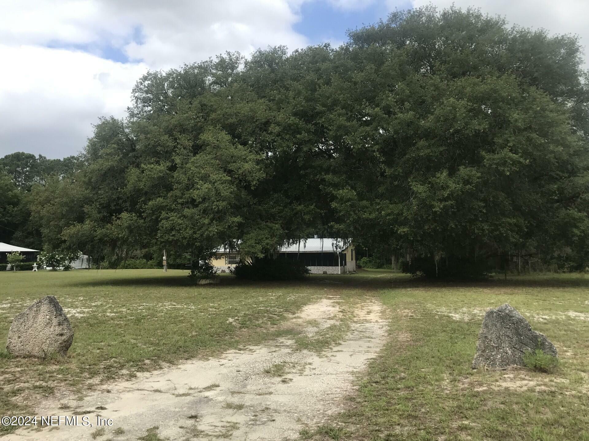 Property Photo:  121 Rowland Avenue  FL 32177 