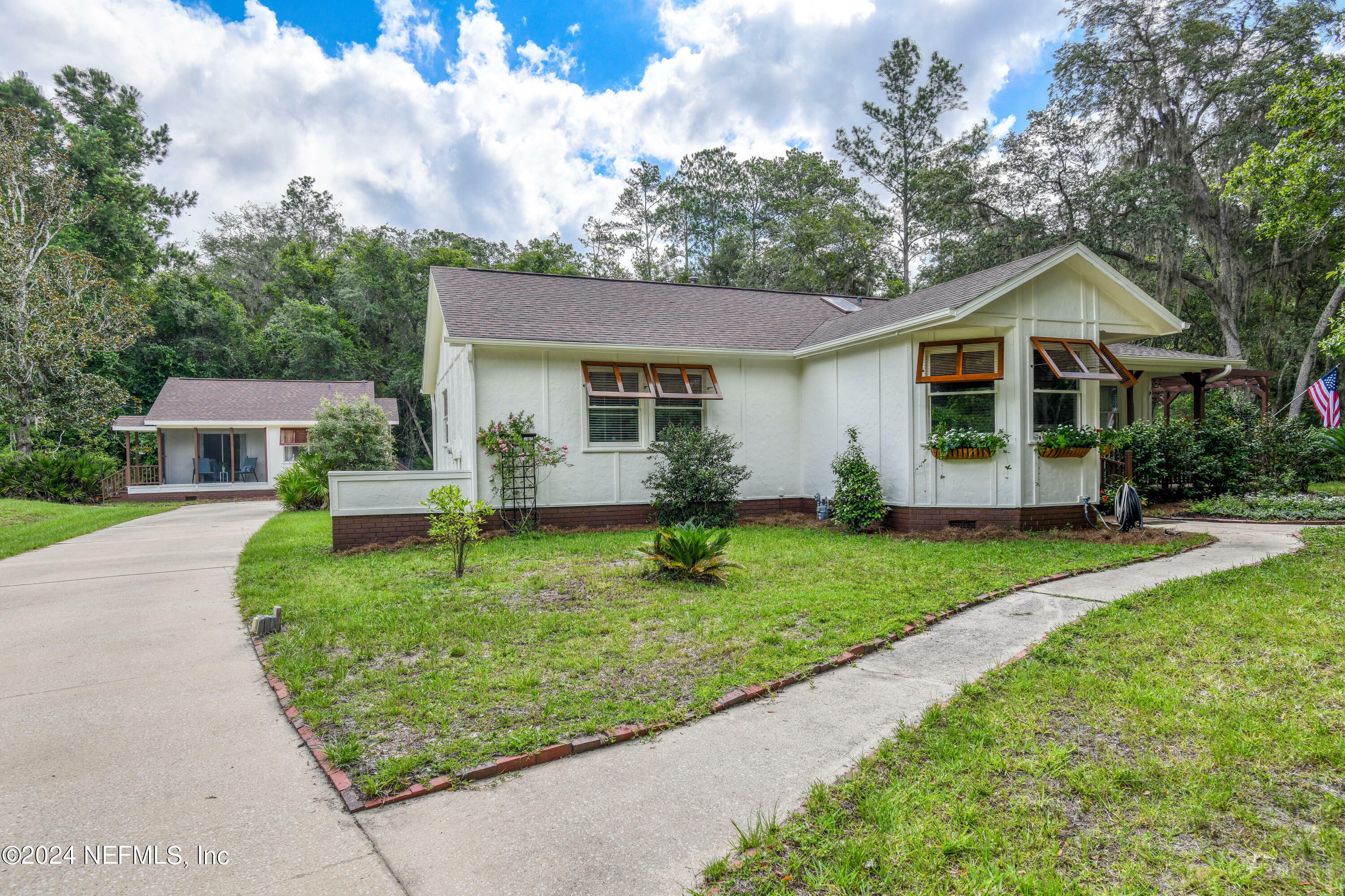 Property Photo:  106 Divi Divi Drive  FL 32187 