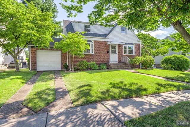 Property Photo: 36 South Drive NJ 07662