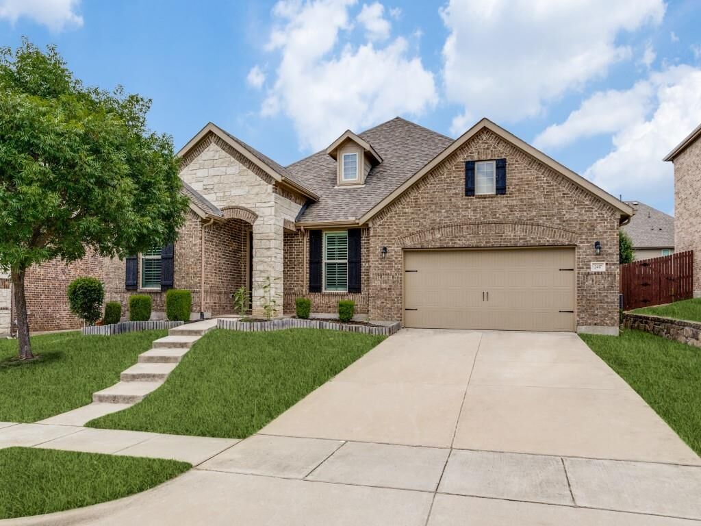 Property Photo:  2417 Shenfield Drive  TX 75071 