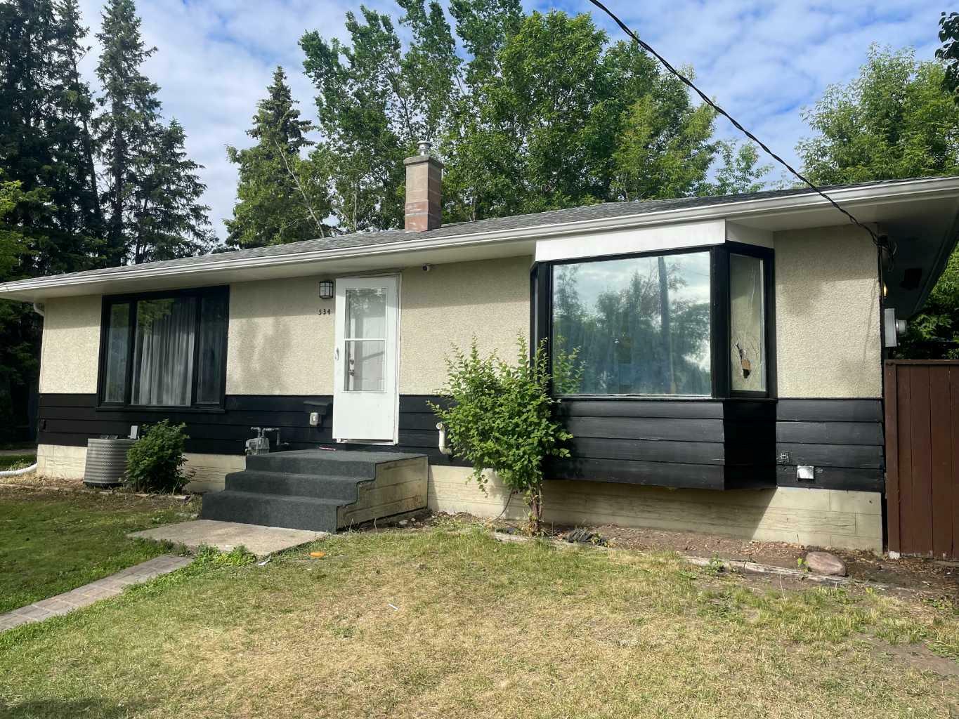 Property Photo:  5344 43 Avenue  AB T4N 3E4 