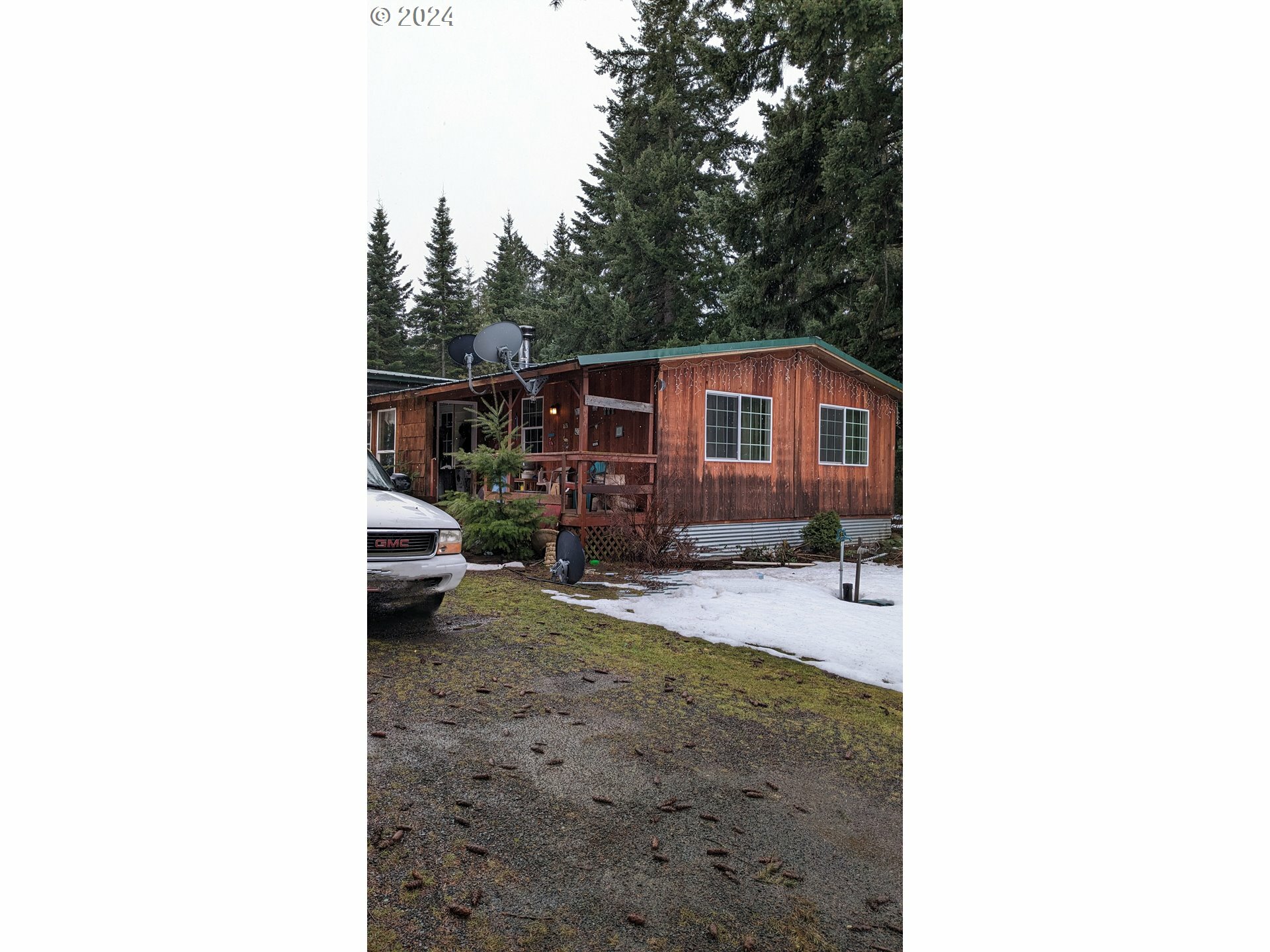 Property Photo:  6 Buckskin Rd  WA 98602 