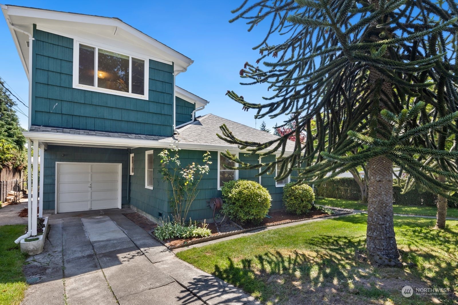 11716 20th Avenue NE  Seattle WA 98125 photo