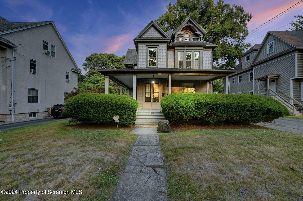 Property Photo:  1528 Wyoming Avenue  PA 18509 