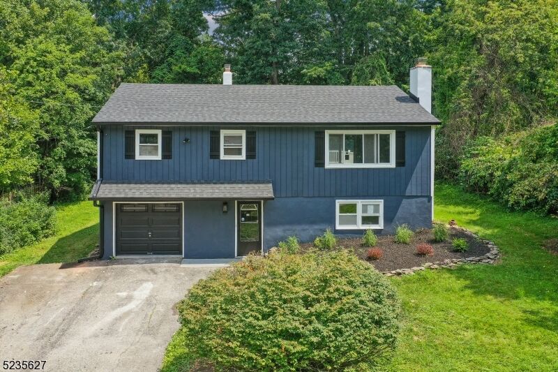 Property Photo: 28 Longview Ln NJ 07419