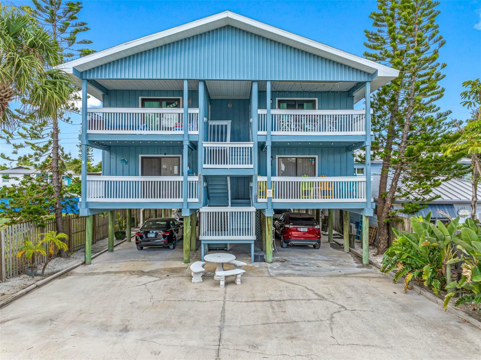 812 Gulf Boulevard 3  Indian Rocks Beach FL 33785 photo