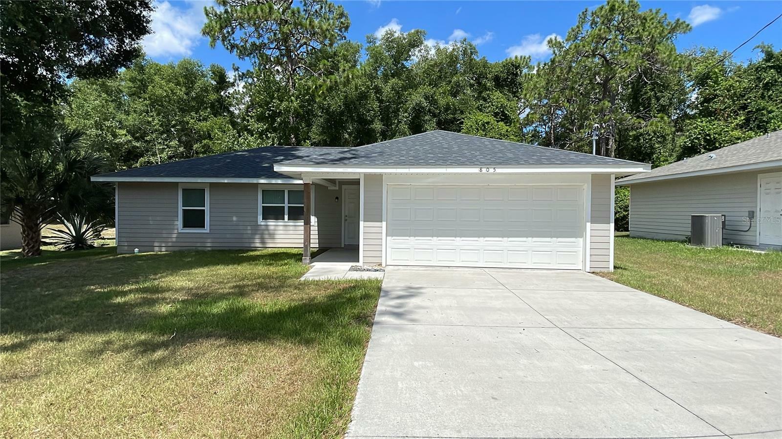 Property Photo:  805 Magnolia Avenue  FL 34452 