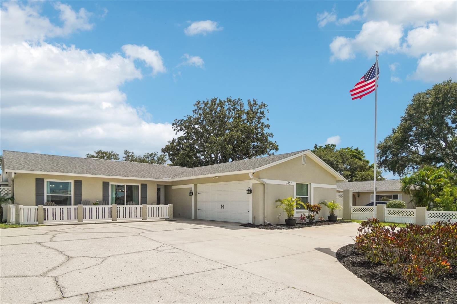 Property Photo: 1857 Union Street FL 33763